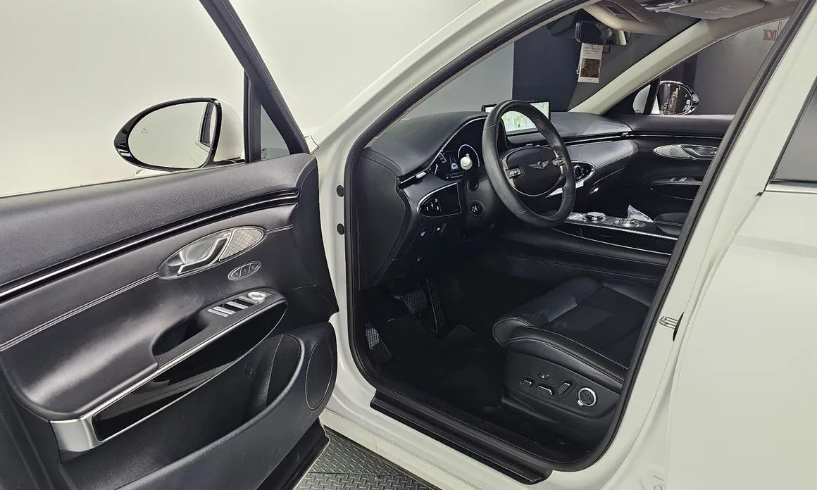 Genesis GV70 — фото 10