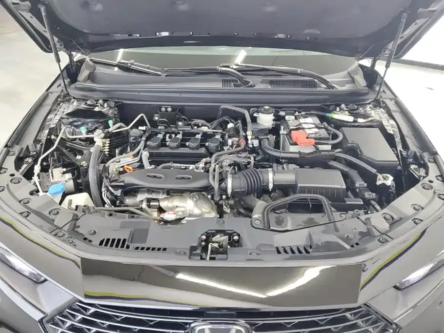 Honda Accord — фото 10