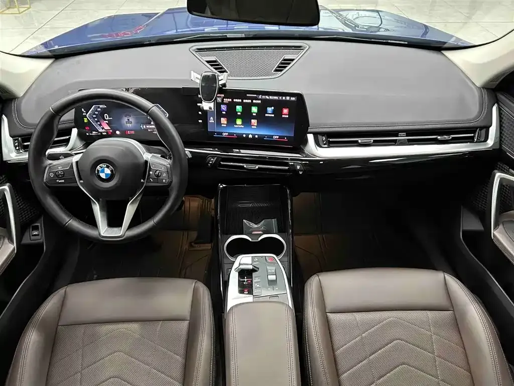 BMW X1 — фото 9