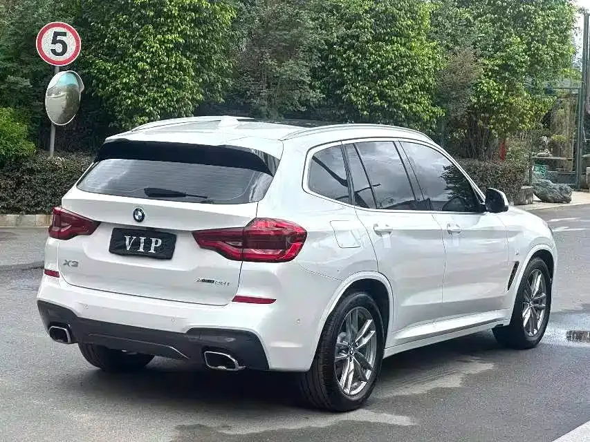 BMW X3 — фото 9