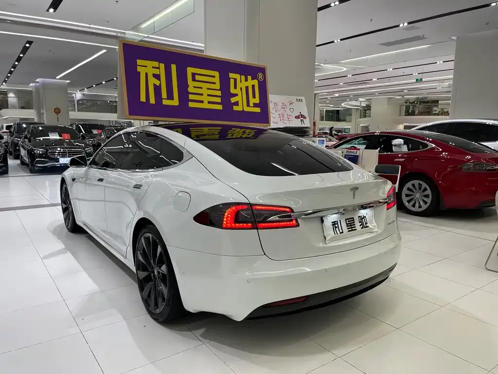 Tesla Model S 2021 из CN, фото 5