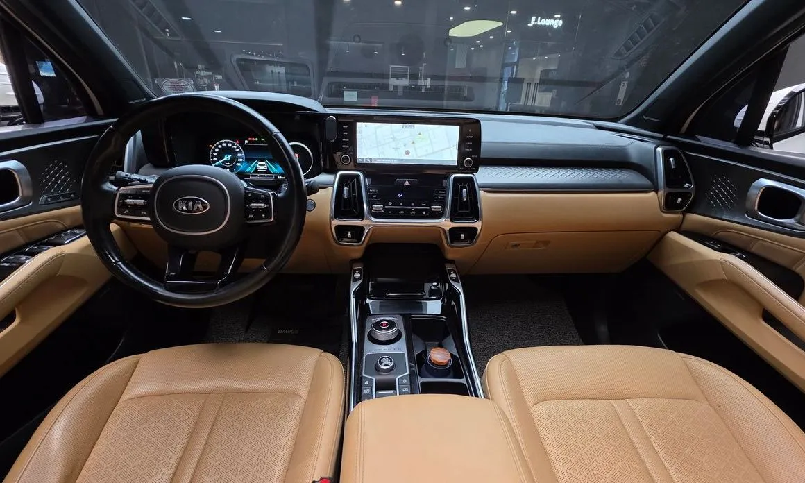 Kia Sorento — фото 9