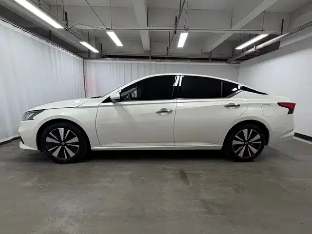 Nissan Teana — фото 4