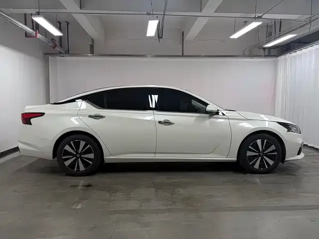 Nissan Teana — фото 5