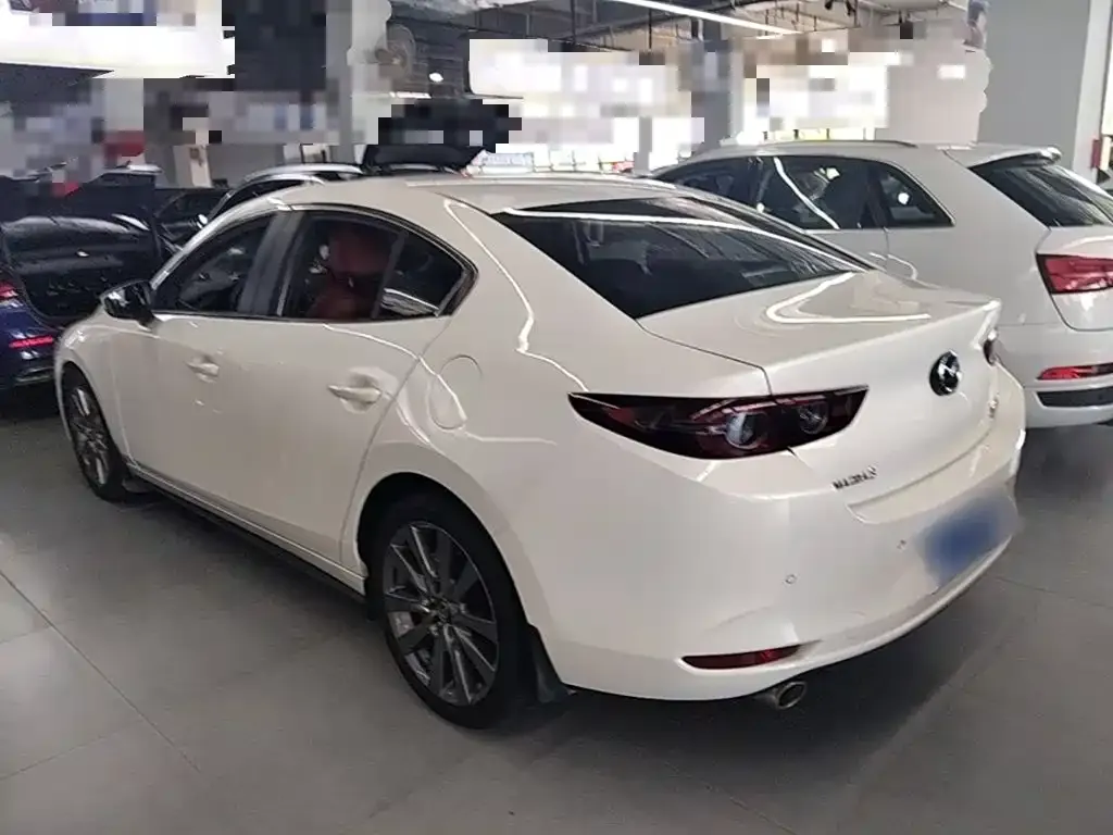 Mazda 3 Axela — фото 2