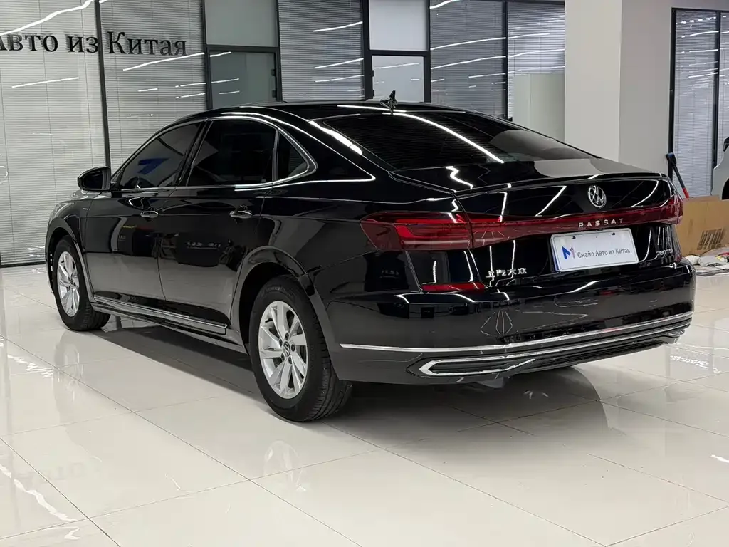 Volkswagen Passat — фото 3