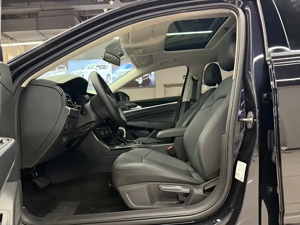 Volkswagen Passat — фото 7