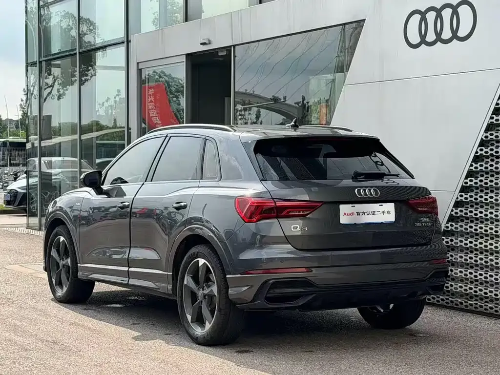 Audi Q3 — фото 6
