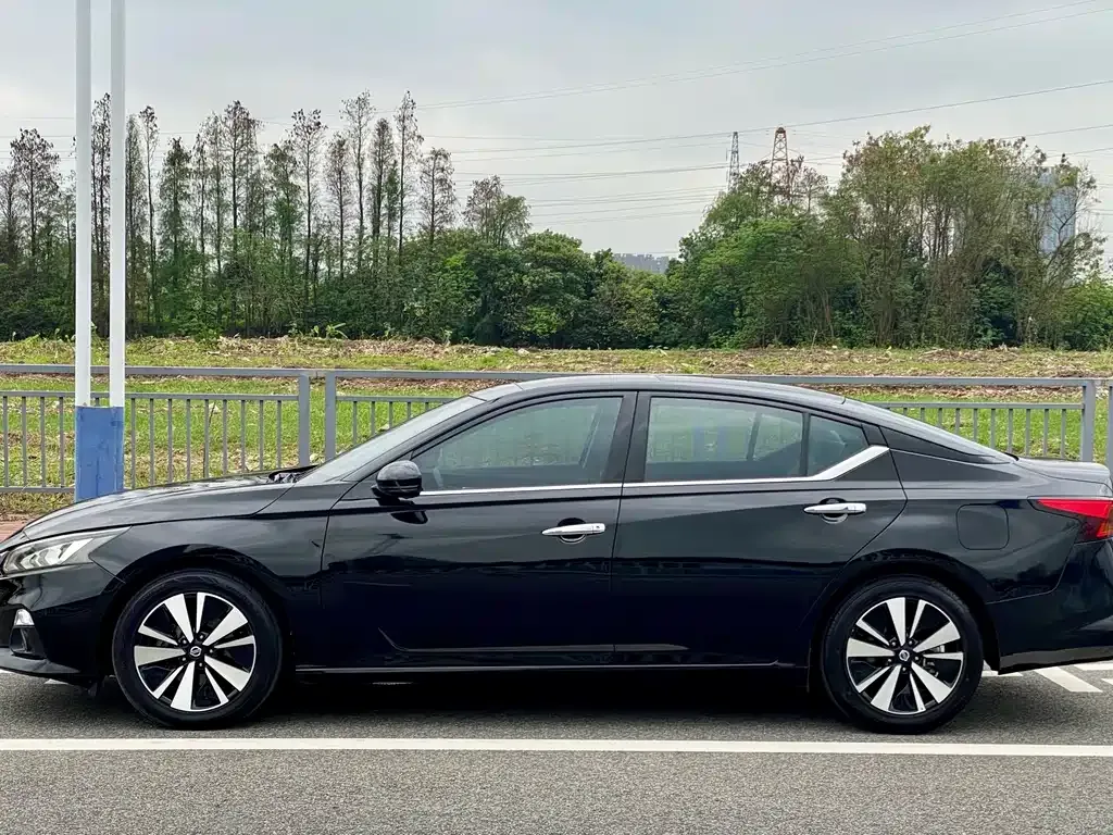 Nissan Teana — фото 4