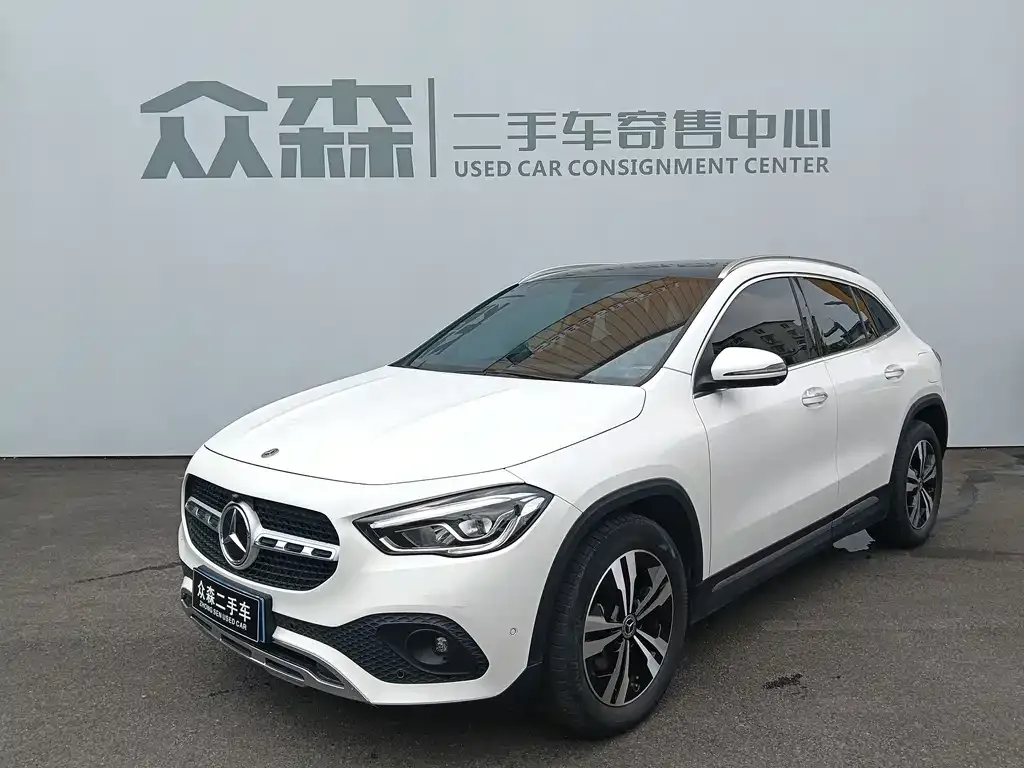 Mercedes-Benz GLA — фото 1