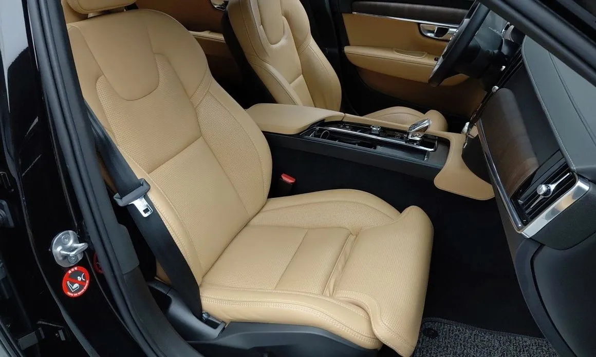 Volvo S90 2023 из KR, фото 4