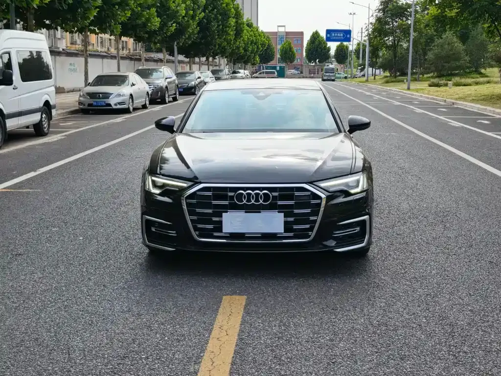 Audi A6L 2024 из CN, фото 10