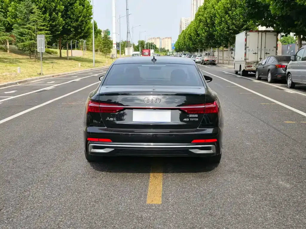Audi A6L 2024 из CN, фото 5