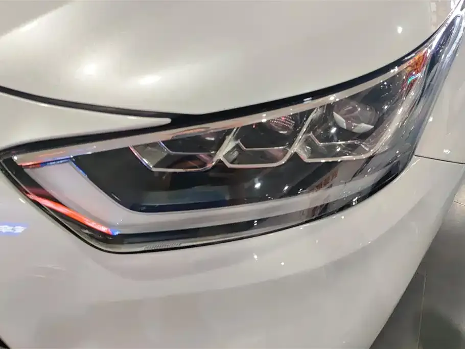 Toyota Highlander — фото 2