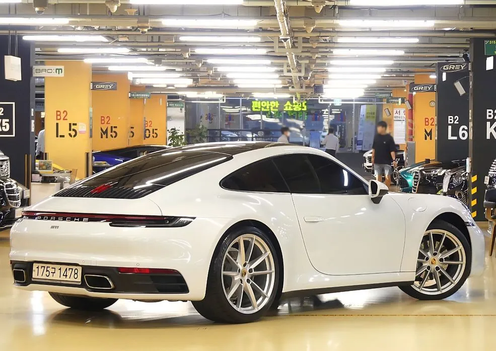 Porsche 911 2021 из KR, фото 10