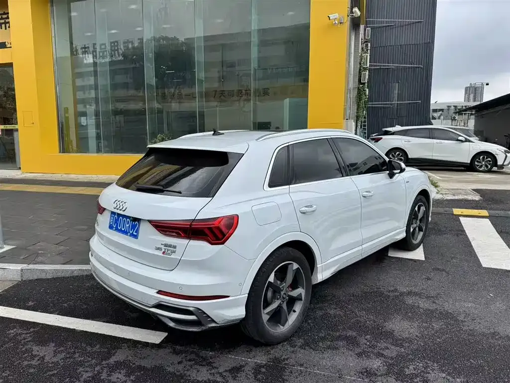 Audi Q3 — фото 2