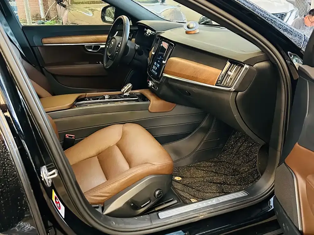 Volvo S90 — фото 2