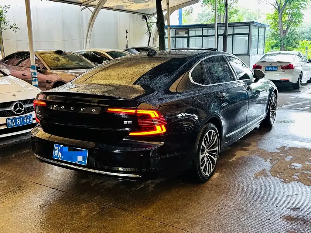 Volvo S90 — фото 3
