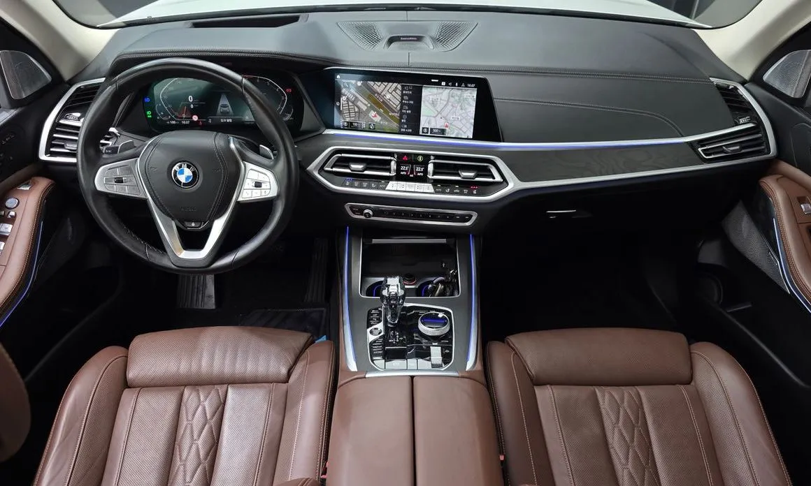 BMW X7 — фото 10