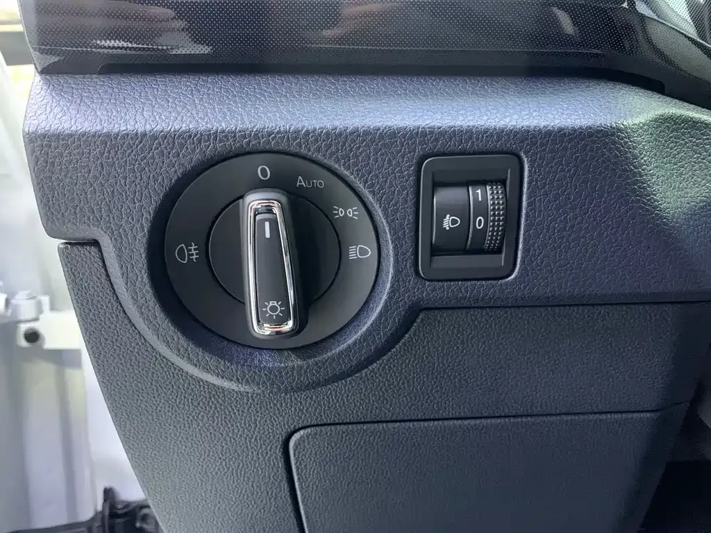Volkswagen Tharu — фото 10