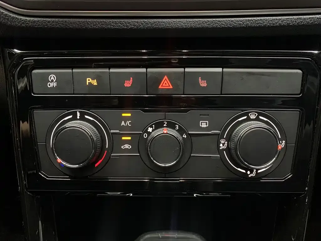 Volkswagen Tharu — фото 6