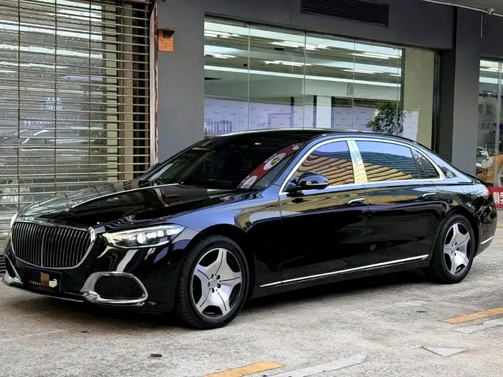 Mercedes-Benz S-Class — фото 1