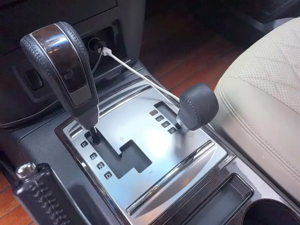 Mitsubishi Pajero (Import) 2025 из CN, фото 4