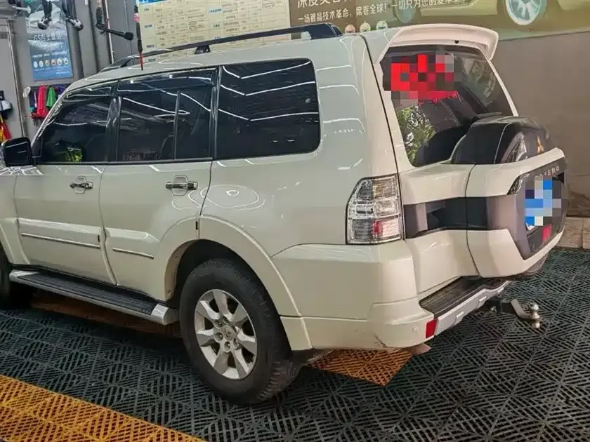 Mitsubishi Pajero (Import) 2025 из CN, фото 6