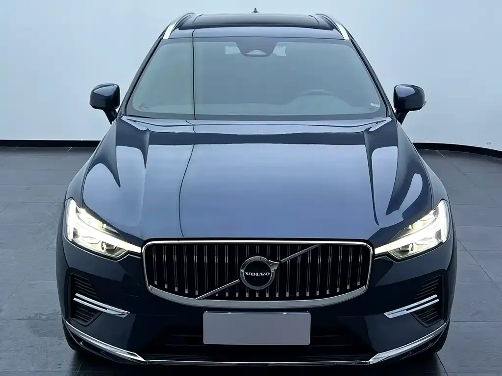 Volvo XC60 — фото 7