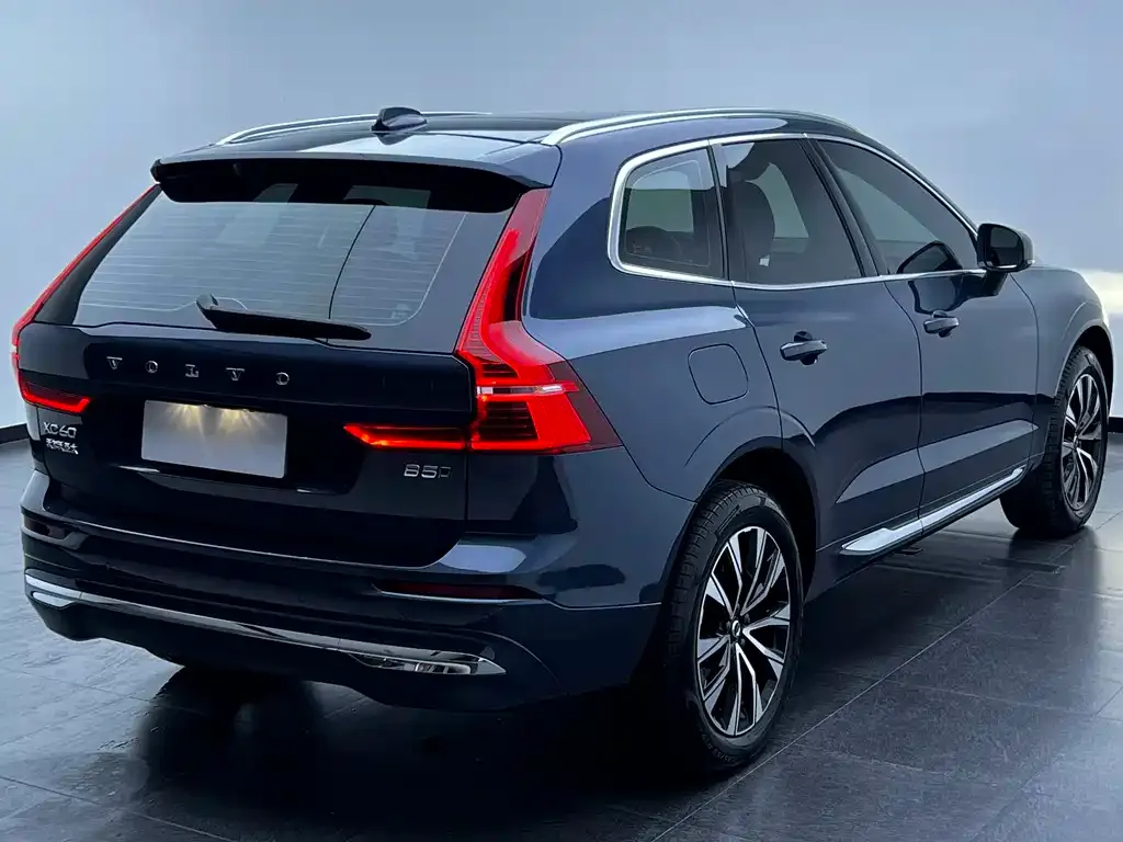 Volvo XC60 — фото 4