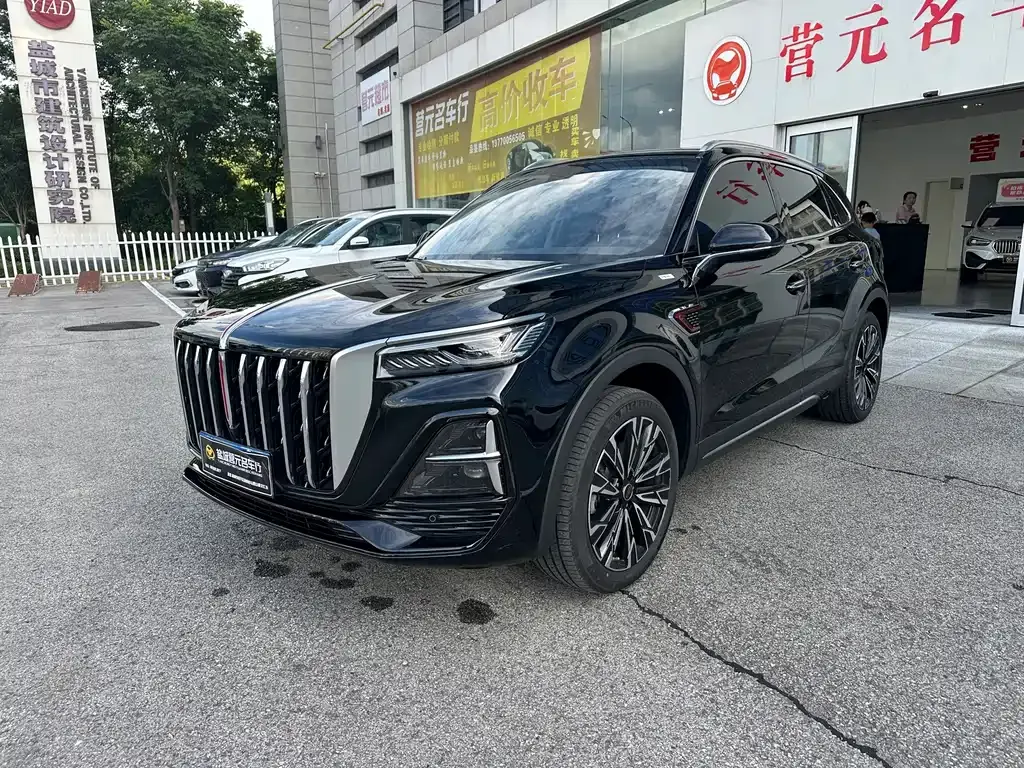 Hongqi HS5 — фото 1