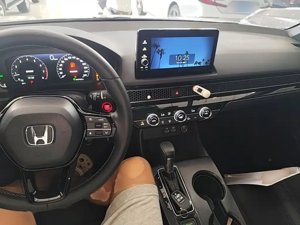 Honda Civic — фото 10
