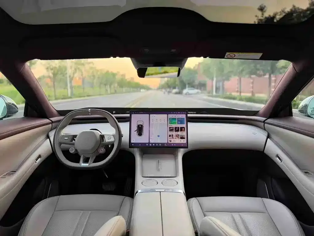 Xiaomi YU7 — фото 7