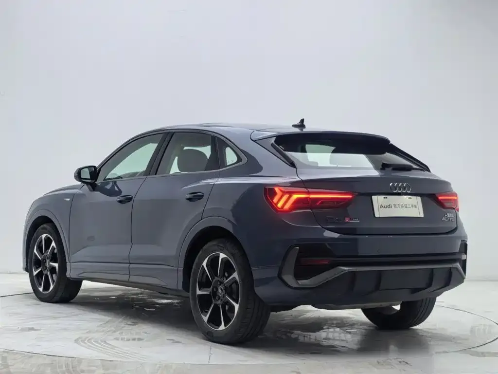 Audi Q3 Sportback — фото 4