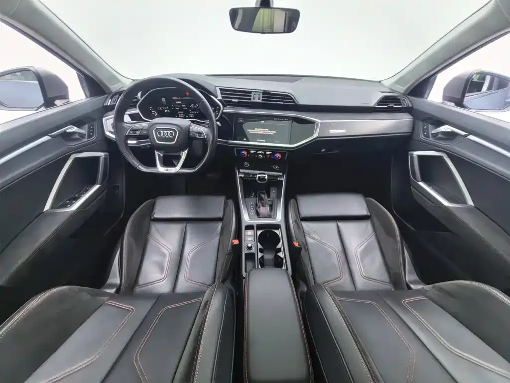 Audi Q3 Sportback — фото 10