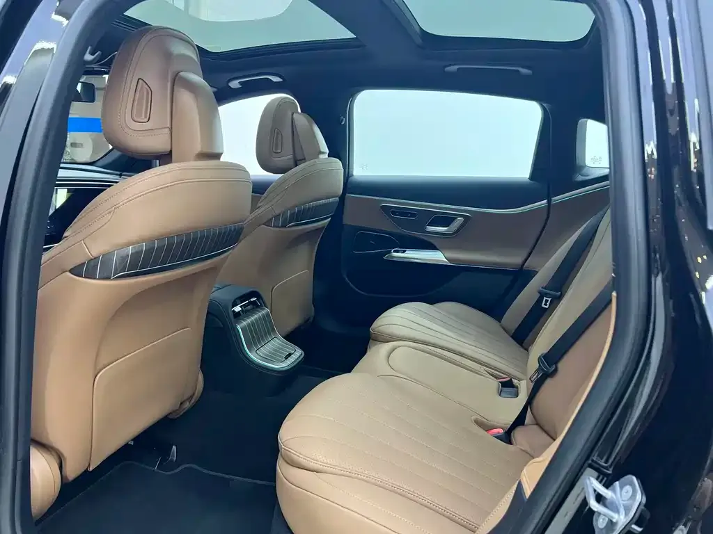 Mercedes-Benz E-Class New Energy — фото 4