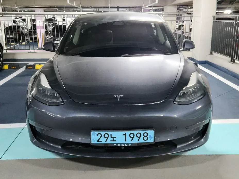 Tesla Model 3 — фото 7