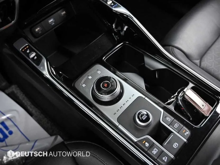 Kia Sorento — фото 9