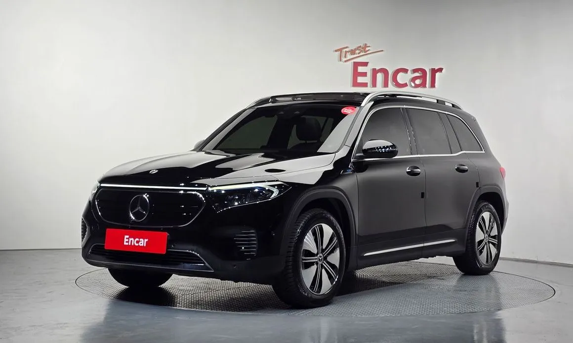 Mercedes-Benz EQB EQB300 4MATIC 1