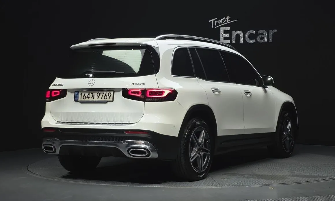 Mercedes-Benz GLB-Class — фото 4