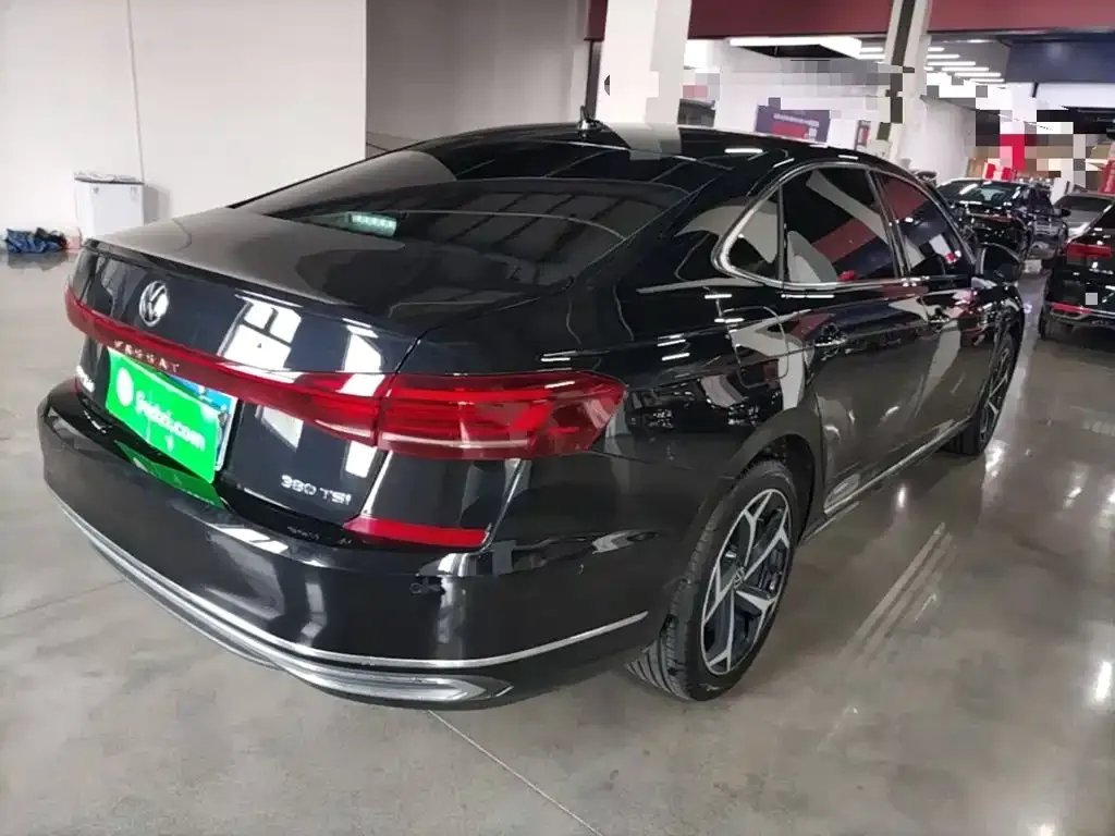 Volkswagen Passat — фото 4