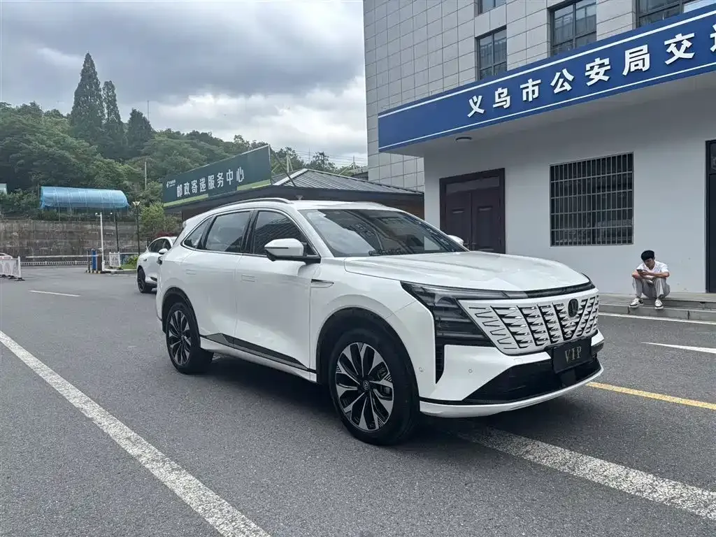 Changan CS75PLUS — фото 2