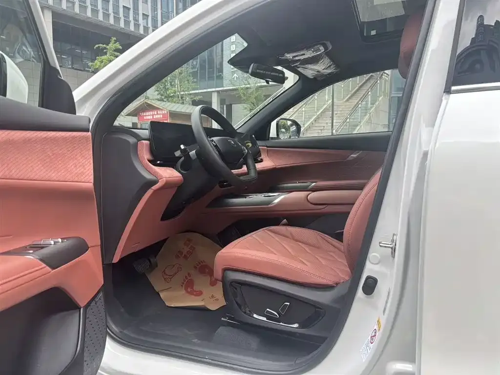 Changan CS75PLUS — фото 3