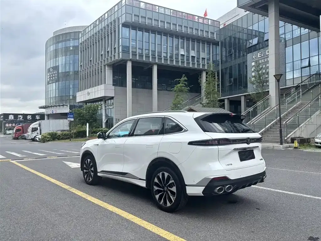 Changan CS75PLUS — фото 9