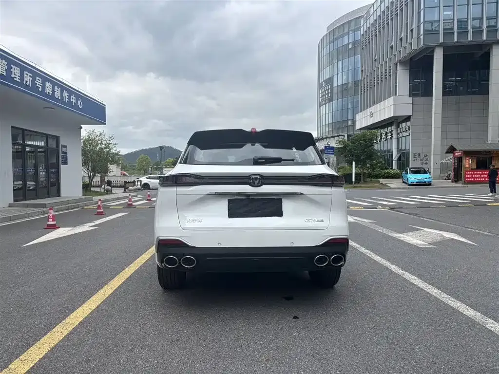 Changan CS75PLUS — фото 8