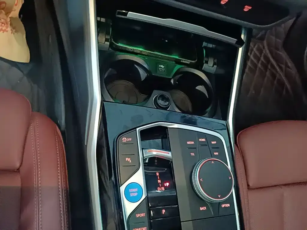 BMW i3 — фото 10
