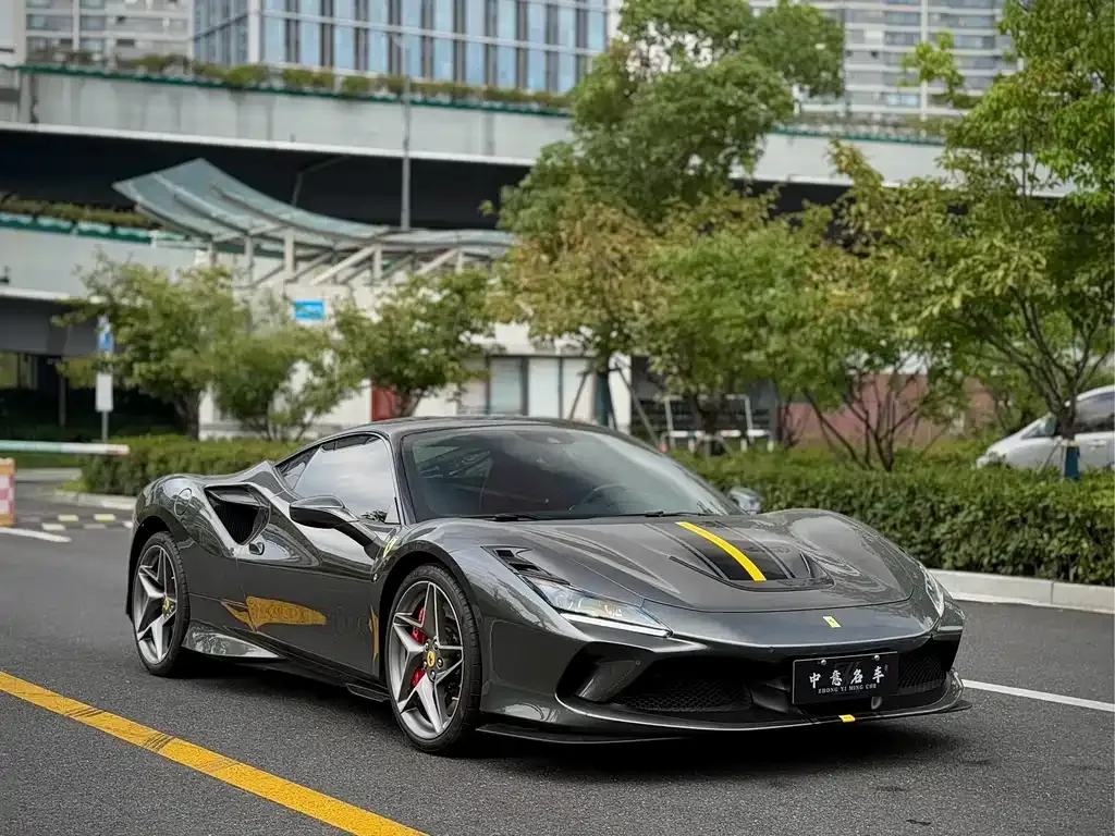 Ferrari F8 — фото 10