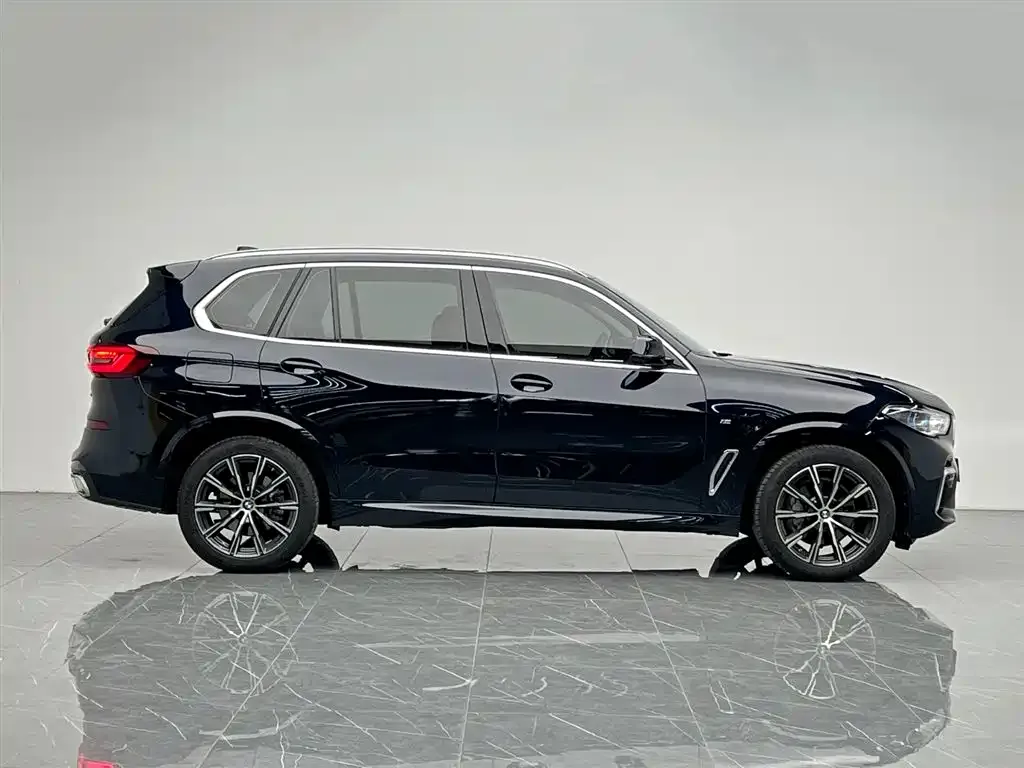 BMW X5 — фото 7