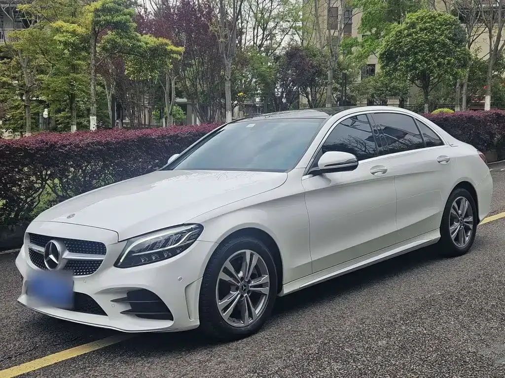 Mercedes-Benz C-Class — фото 1