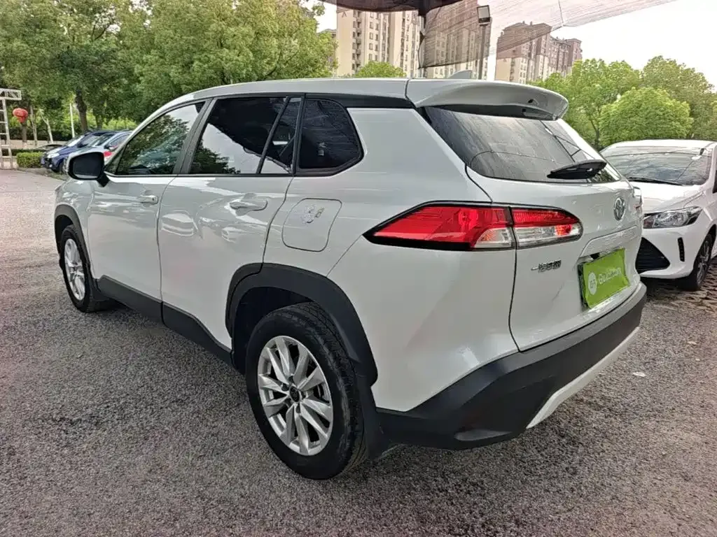 Toyota Corolla Cross — фото 10